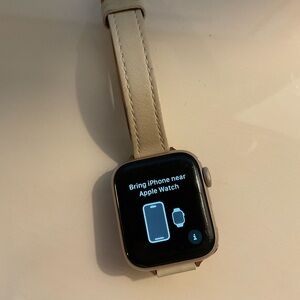 Apple Watch - Series 4 rose gold aluminum 40mm